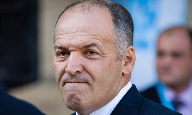 Зеленский уверяет, что Пинчук у него ничего не просил