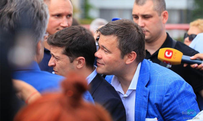 СМИ сообщили об отставке Богдана