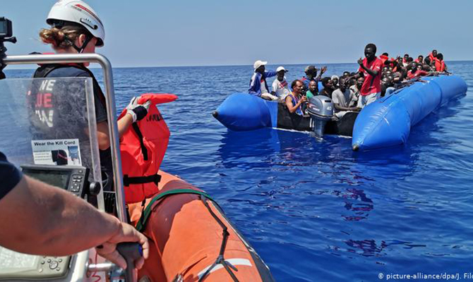 Италия и Мальта не приняли немецкое судно Eleonore с беженцами на борту