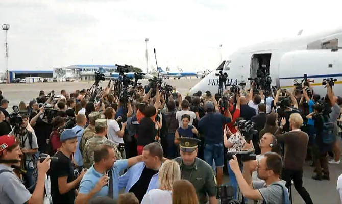 Украина и Россия поменяли удерживаемых лиц по формуле «35 на 35»