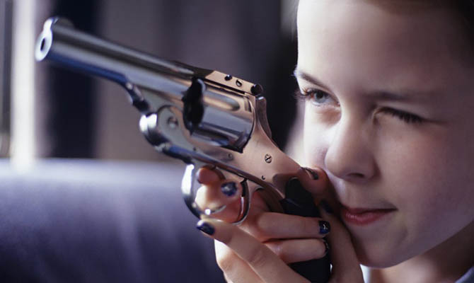 Американцы поддерживают ужесточение правил продажи оружия