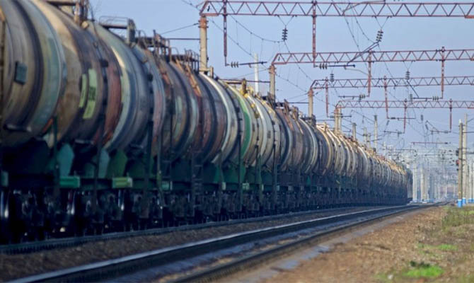 «Центрэнерго» при Коломойском закупает дизель втридорога у ресторатора