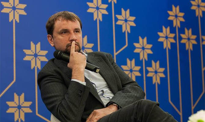 Кабмин уволил Вятровича с должности главы Института нацпамяти