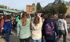 Экоактивисты сегодня блокировали движение в Амстердаме и Берлине