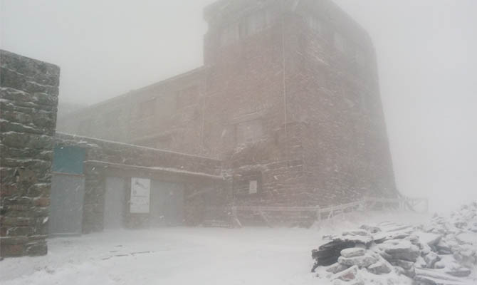 В Карпатах выпал снег