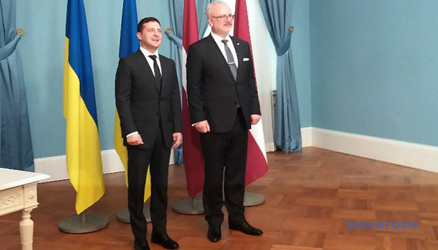 Зеленский сообщил о восстановлении справедливости в отношении латвийских компаний в Украине, которые пострадали от рейдерства и произвола