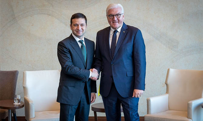 Зеленский на встрече со Штайнмайером подтвердил приверженность «Нормандскому формату»