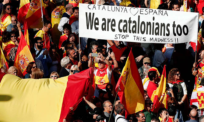 В Барселоне проходит многотысячный митинг против независимости