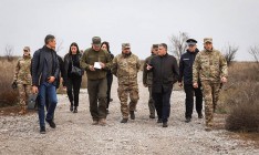 Аваков приехал в Мариуполь поддержать «Азов»