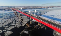 На Дальнем Востоке построили первый автомобильный мост из России в Китай