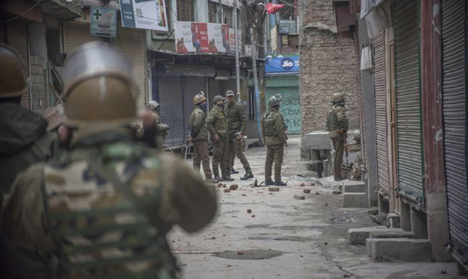 В Пакистане произошел теракт в мечети, 15 погибших