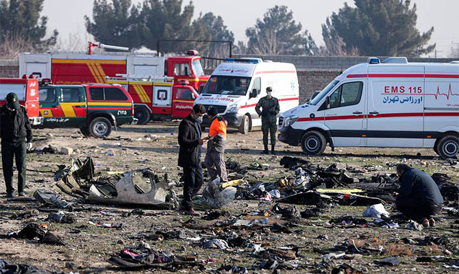 Иранцы забирали «на память» вещи с места катастрофы украинского самолета