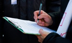 Украинцы считают самыми большими проблемами страны коррупцию и войну