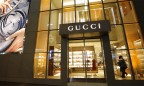 Работники Gucci и Louis Vuitton обвинили своих работодателей в сговоре
