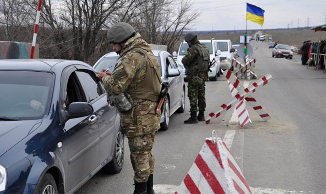 Силовой вариант разрешения конфликта на Донбассе поддерживают 20% украинцев