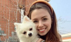 Зеленский предложил украинке из Уханя уехать без собаки