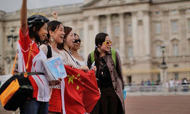 Туристический бизнес ЕС потерял €1 млрд из-за оттока китайских туристов