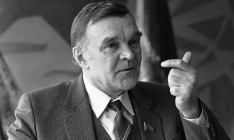 Умер автор книг про войну Юрий Бондарев