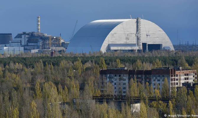 В Чернобыльской зоне ликвидируют пожар с помощью авиации