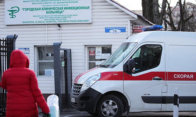 Беларусь догоняет Украину по числу заразившихся коронавирусом