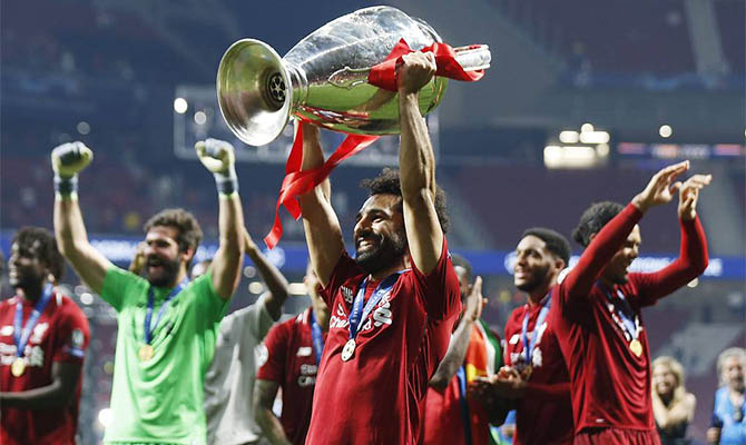 В Англии собираются возобновить футбольный сезон