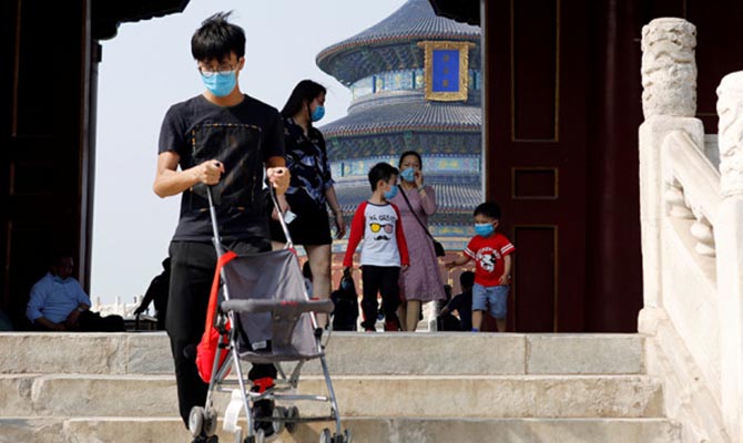 За сутки в Китае выявлены всего два случая заражения коронавирусом