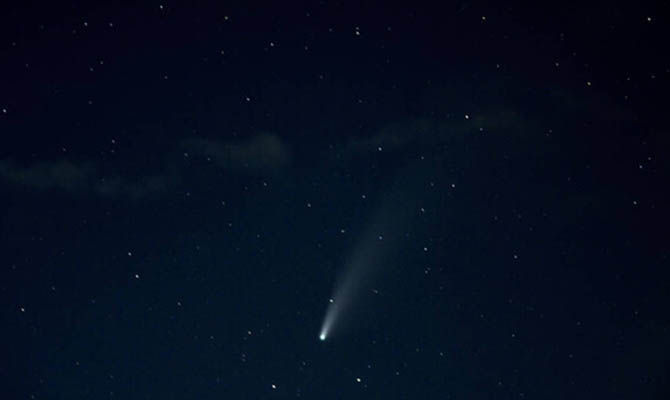 Сегодня комета NEOWISE пройдет на минимальном расстоянии от Земли