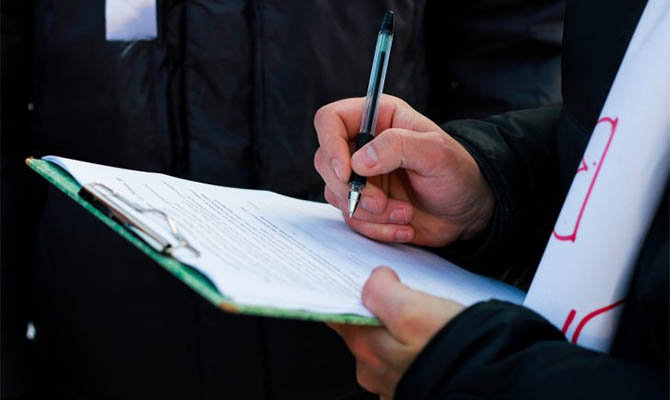 В «Слуге народа» рассказали, кто заплатит за инициированный Зеленским опрос