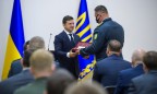 Зеленский присвоил звание Героя Украины и вручил орден пограничнику