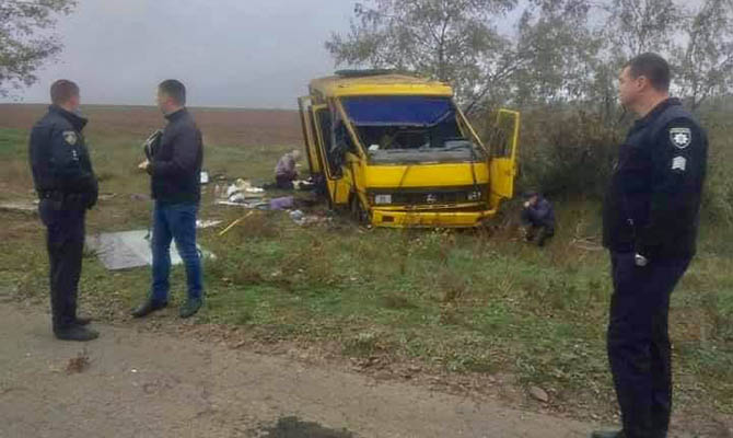 В Херсонской области перевернулся рейсовый автобус с пассажирами