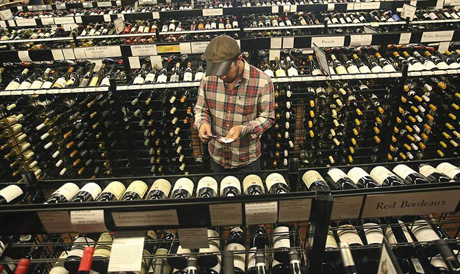 Американцы на самоизоляции стали гораздо больше употреблять алкоголь