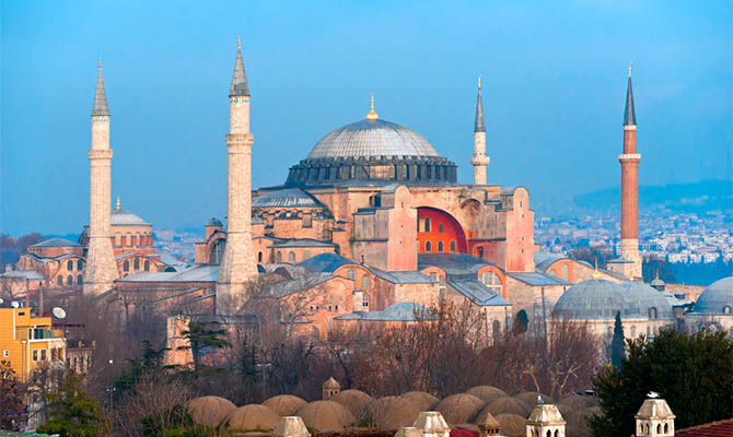Новогодний комендантский час в Турции не затронет туристов