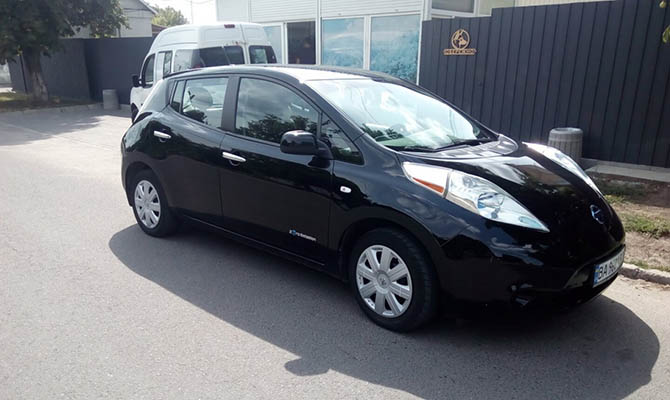 Бэушный Nissan Leaf остается самым популярным электромобилем в Украине