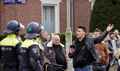 В Нидерландах полиция применила водометы для разгона противников правительства