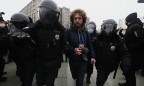 Правозащитники сообщили о более тысяче задержанных на акциях в России