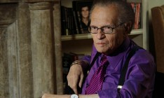 Умер известный ведущий Ларри Кинг