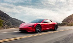 Илон Маск пообещал показать новый Tesla Roadster
