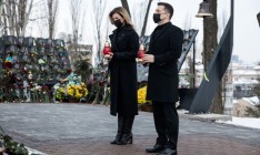 Президент с супругой почтили память Небесной Сотни