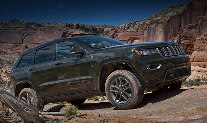 Jeep после недовольства индейцев готов отказаться от бренда Cherokee