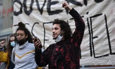 В Франции протестующие захватили три театра, требуя снятия ограничений на работу сферы культуры