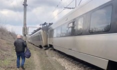 Возле Запорожья сошли с рельсов несколько вагонов скоростного поезда «Интерсити»