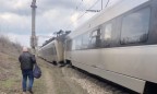 Возле Запорожья сошли с рельсов несколько вагонов скоростного поезда «Интерсити»