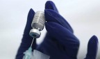 Украина дополнительно получит миллион доз вакцин Pfizer