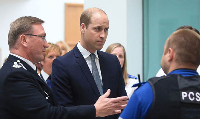 Большинство британцев хотят иметь будущим монархом принца Уильяма, а не его отца