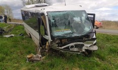 Легковушка и рейсовый автобус столкнулись под Коломыей: есть погибшие