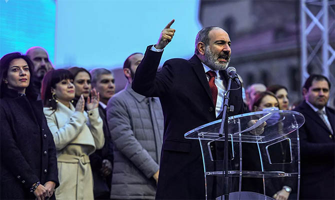В Армении начали процедуру роспуска парламента