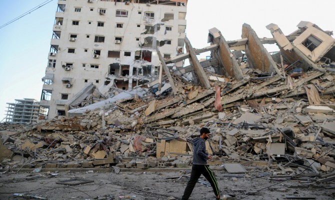 В результате ударов Израиля по сектору Газа погибли более сотни палестинцев