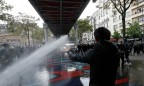 В Париже полиция применила водометы для разгона пропалестинской акции