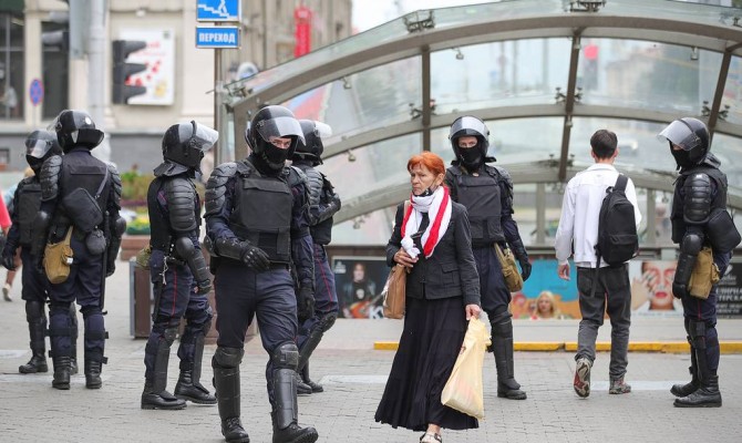 Лукашенко расширил права белорусских силовиков