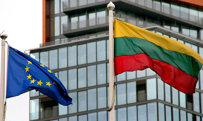 Литва перестанет принимать рейсы с маршрутом над Беларусью